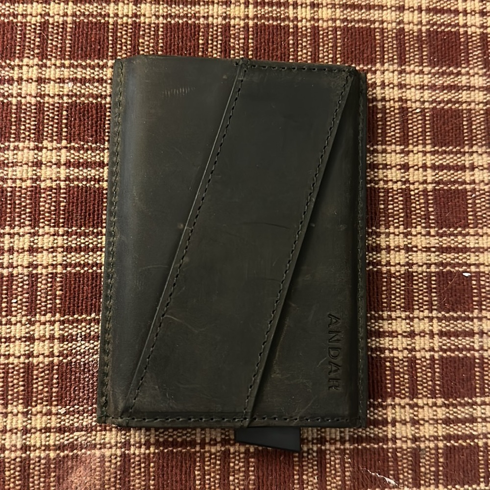 Brand New- Andar Pilot Wallet